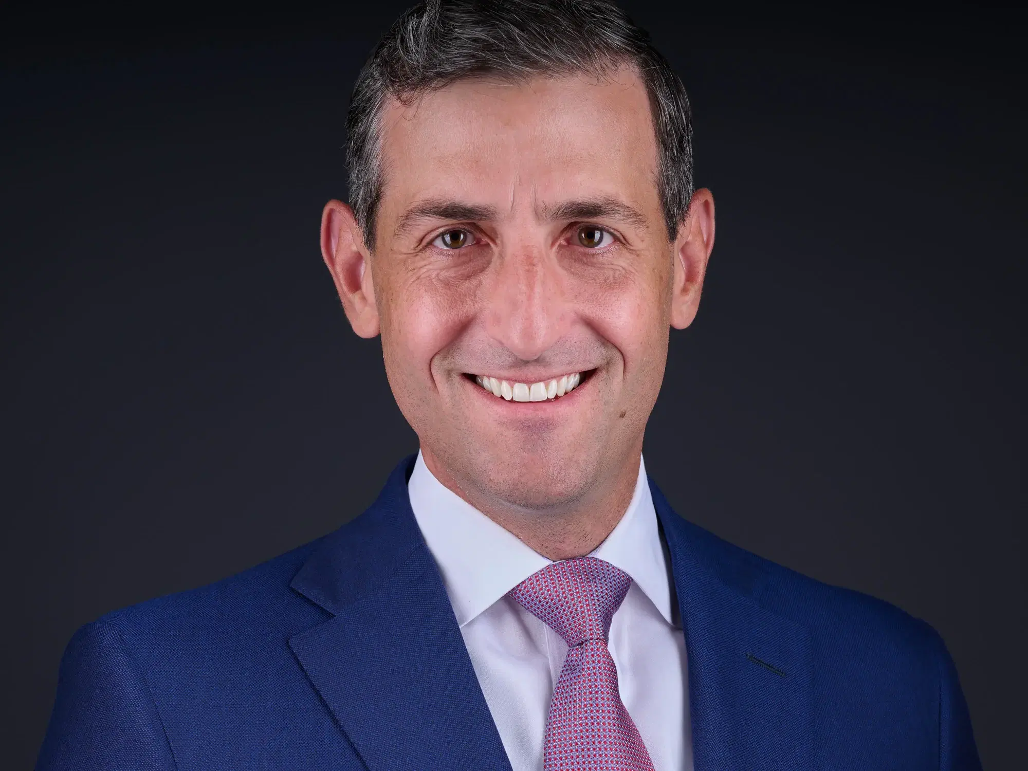 What to Wear for Your Headshot Session