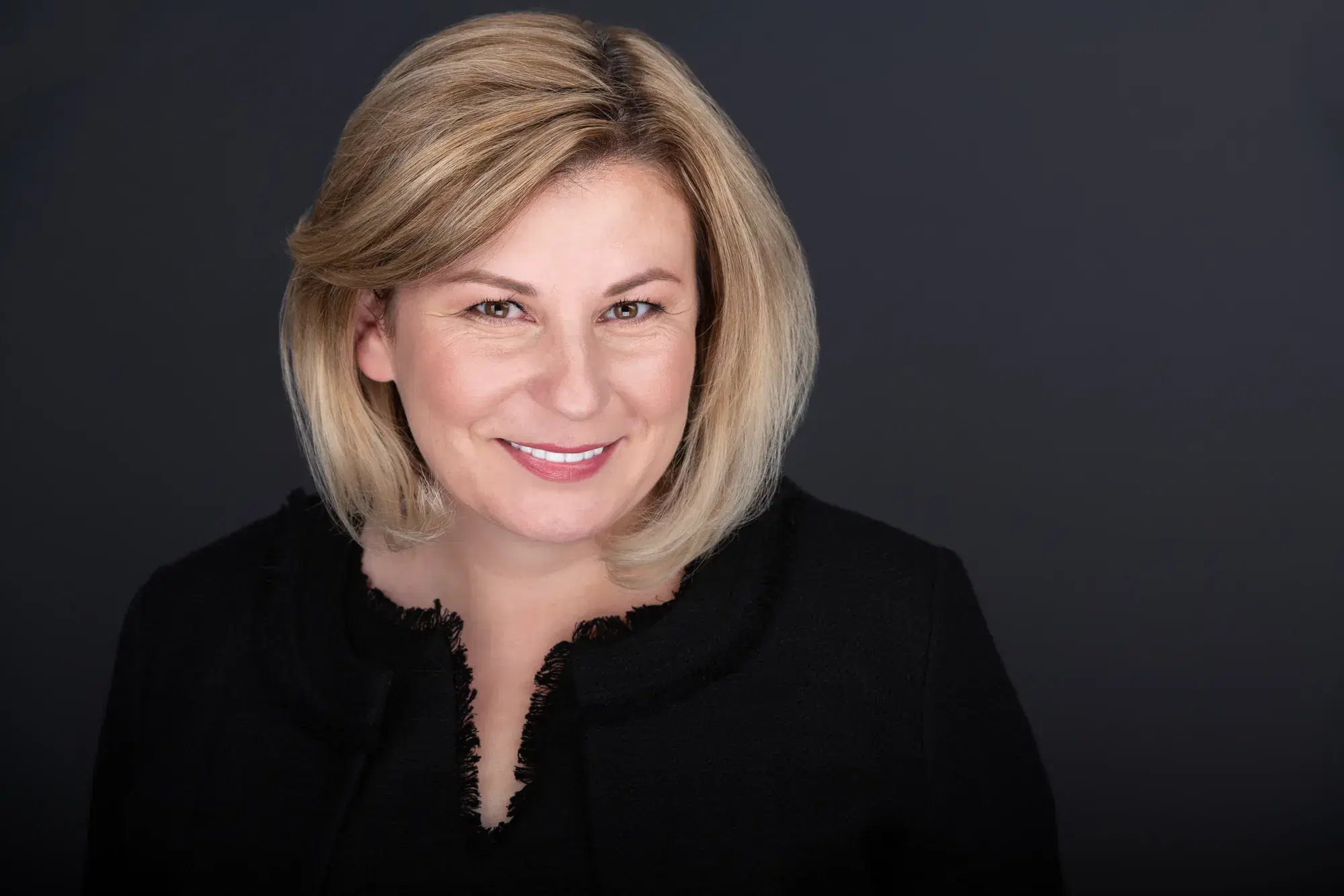 Cambridge headshot photographer — professional portrait by Damon Bates Photography